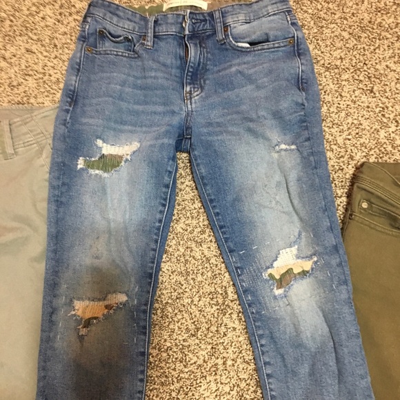 X3 Pairs of Size 0 (24) Jeans! - Picture 5 of 7